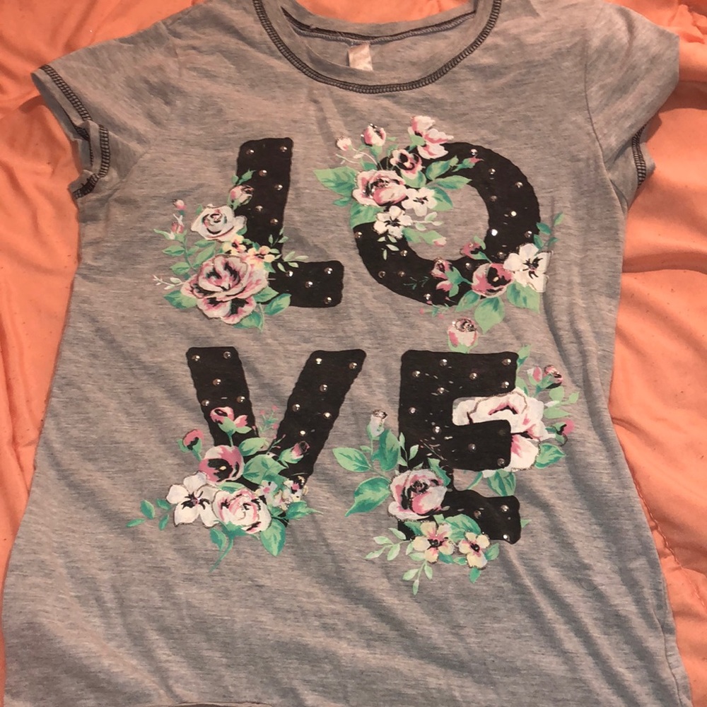 Love T-shirt